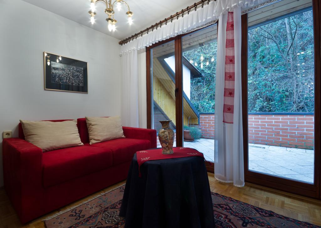 Apartment Nina With Private Terrace Tour As 류블랴나 객실 사진
