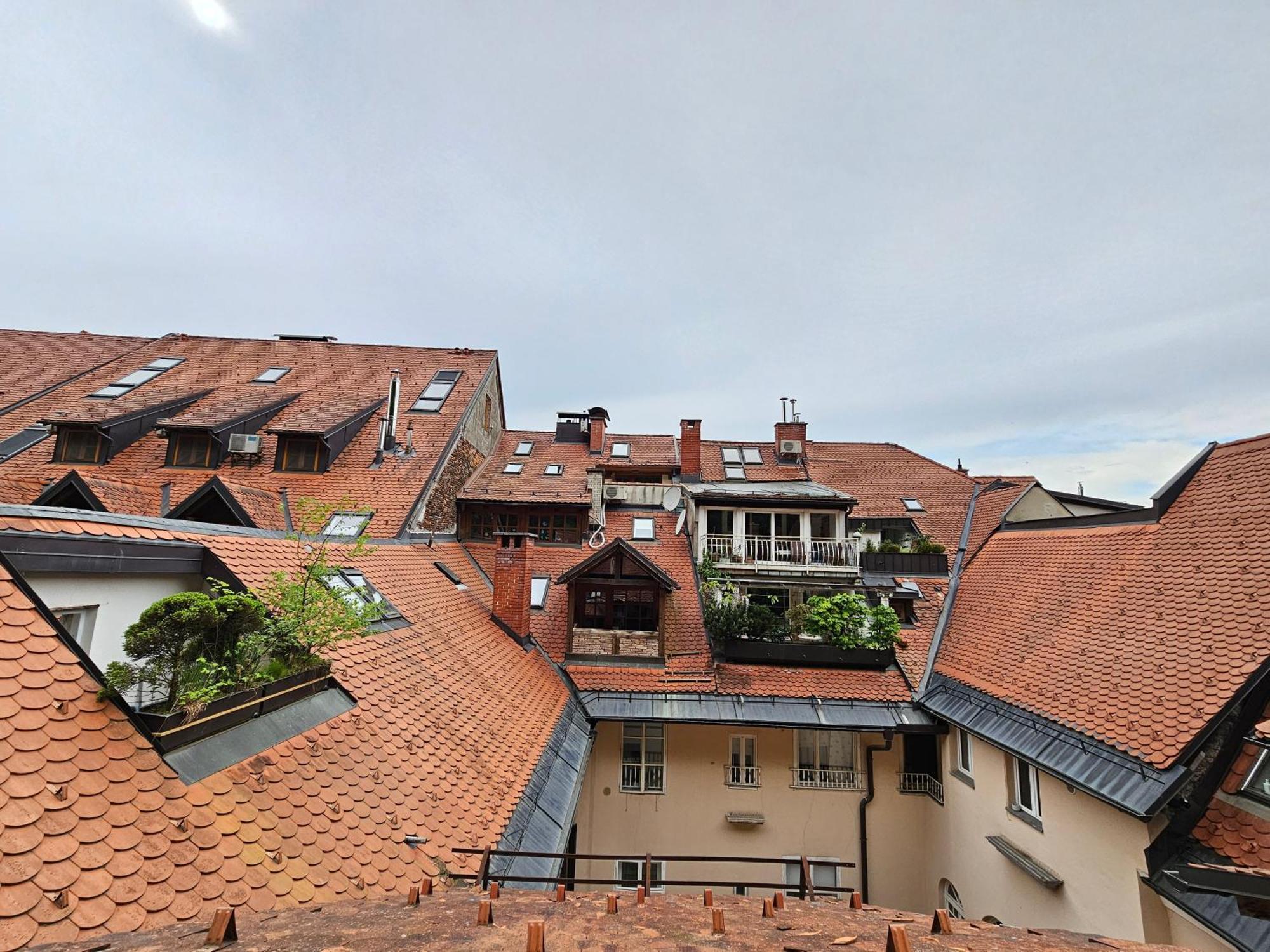 Apartment Nina With Private Terrace Tour As 류블랴나 외부 사진