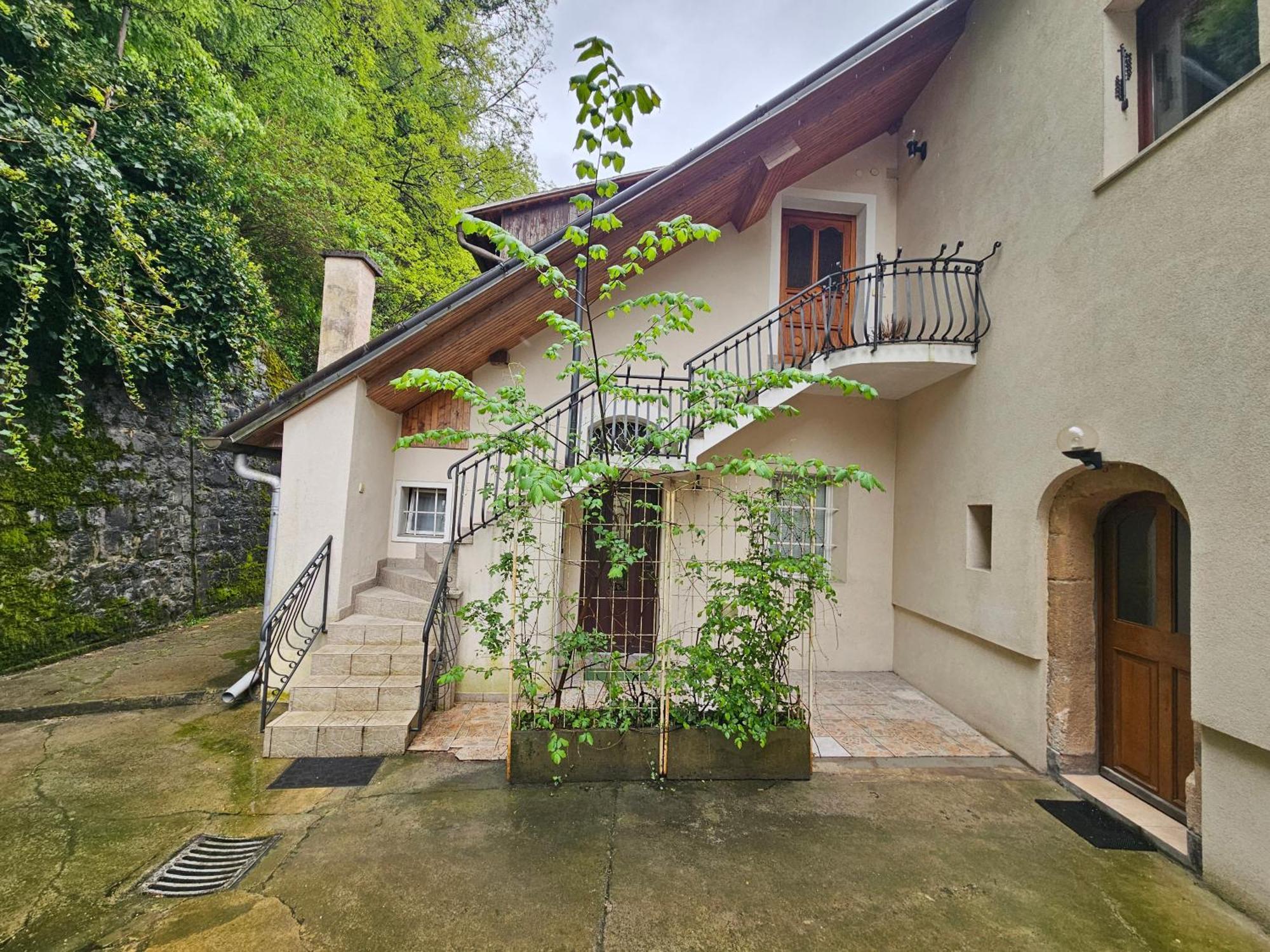 Apartment Nina With Private Terrace Tour As 류블랴나 외부 사진